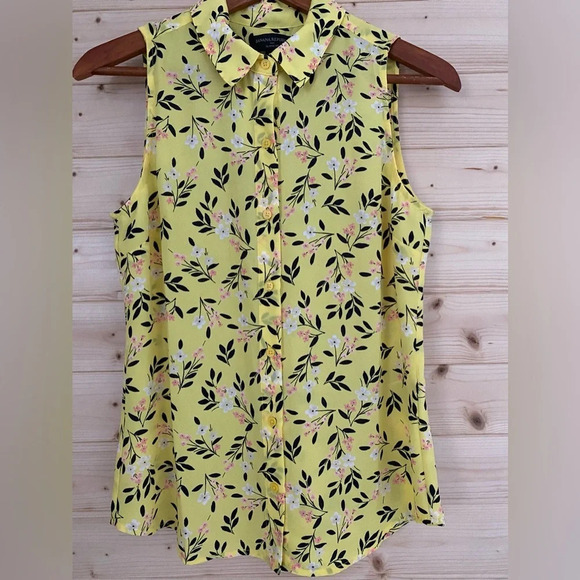 BANANA REPUBLIC Women's XS Classic Fit Yellow Floral Patterned Button-Up Blouse - Picture 3 of 8